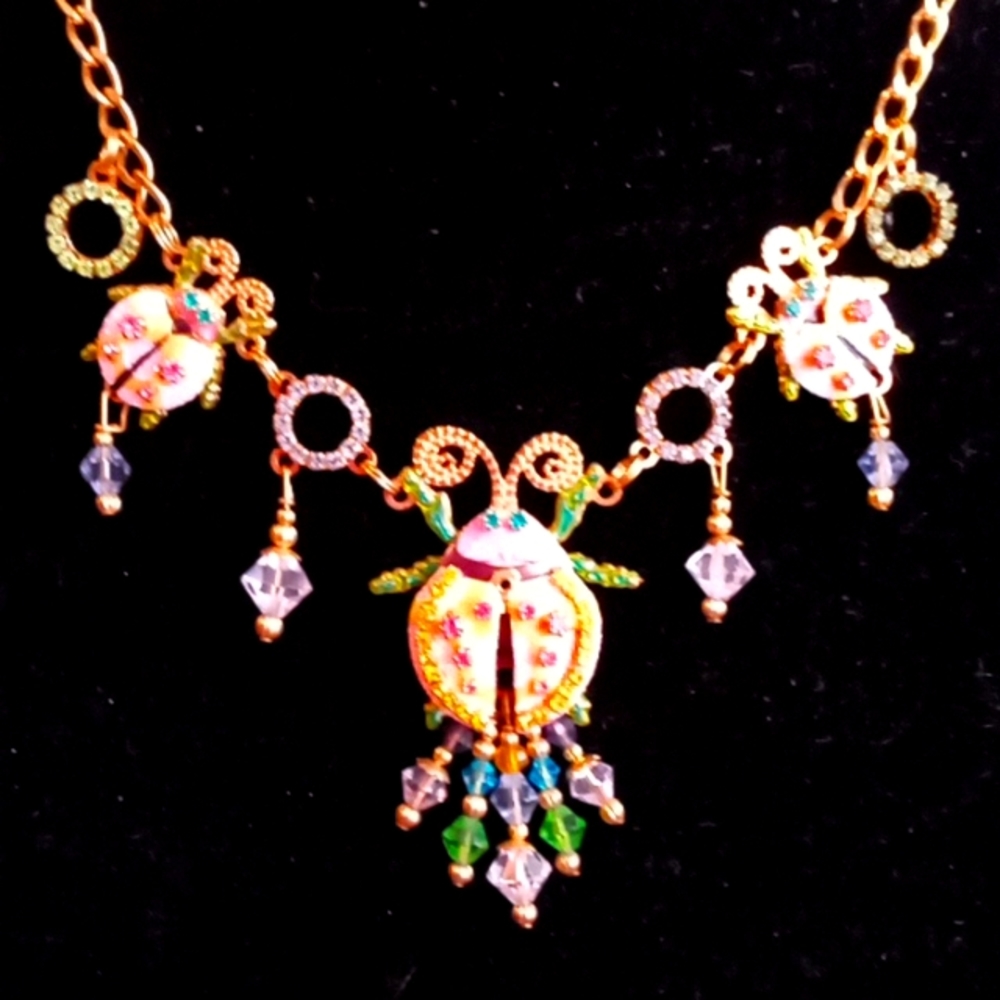 LATR2GO LEADING LADY NECKLACE